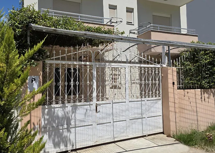 Arda Beachside Living