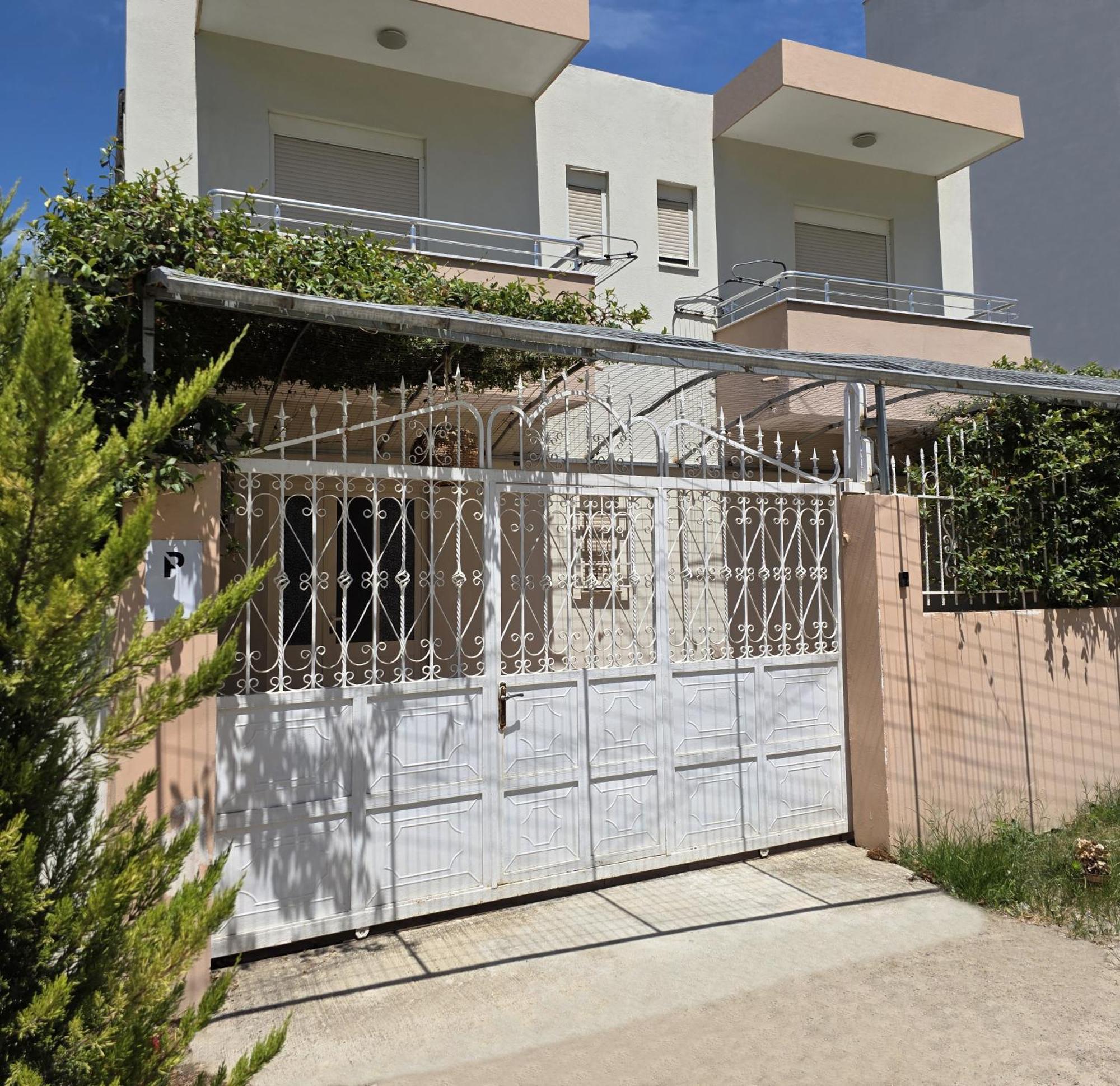 Arda Beachside Living Bed & Breakfast *